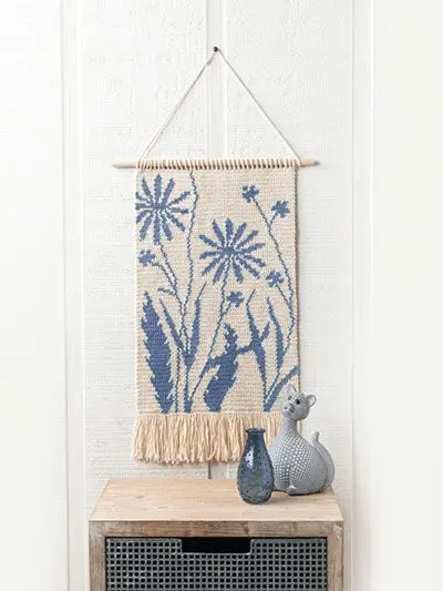 crochet wall hanging
