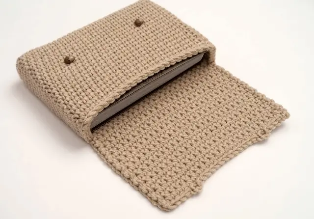 crochet book sleeve
