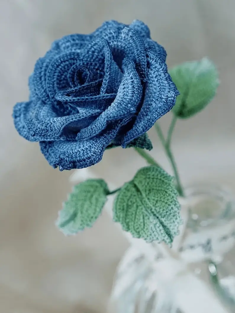 How to crochet a rose  Crochet flower bouquet 