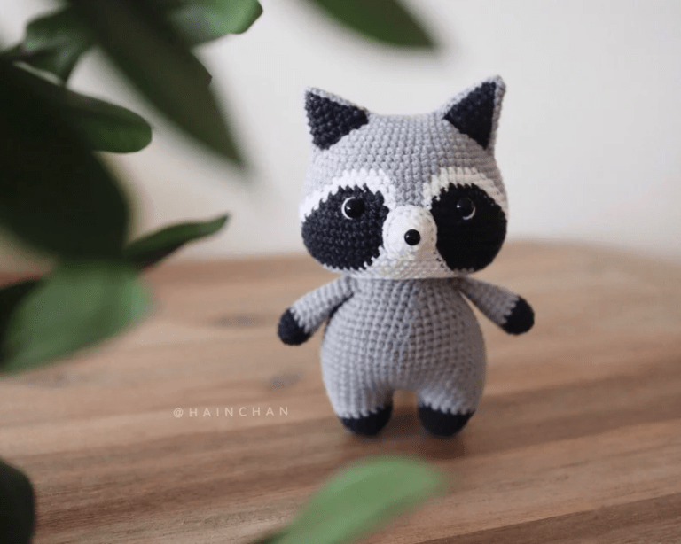 Crochet Raccoon Pattern ( SitnCrochet 2026