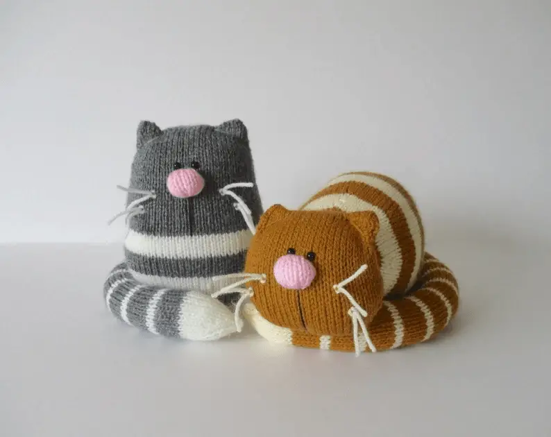 knittted cat pattern