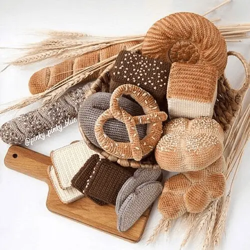 crochet bread amigurumi pattern