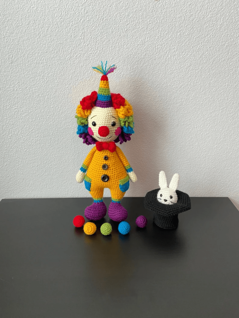 cute amigurumi clown doll pattern