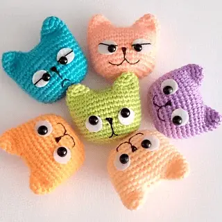 crochet cat head amigurumi