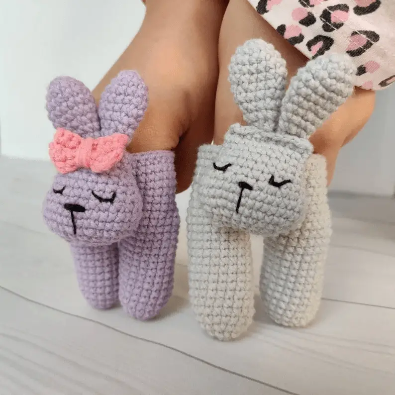 crochet 2 fingers rabbit puppet pattern