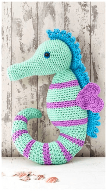 crochet seahorse
