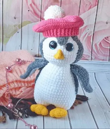 crochet penguin amigurumi