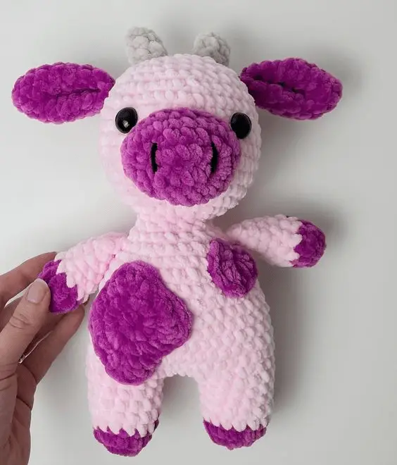 free plush cow crochet pattern
