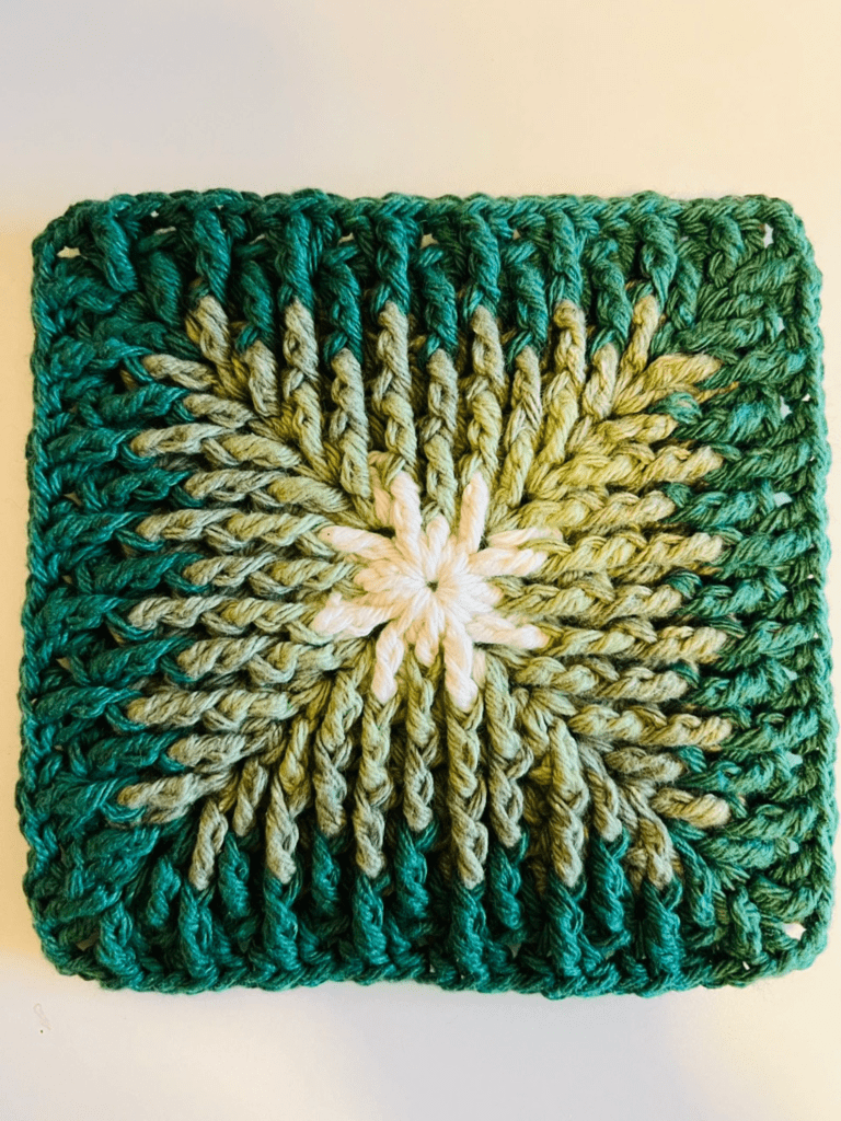 crochet 3D granny square pattern