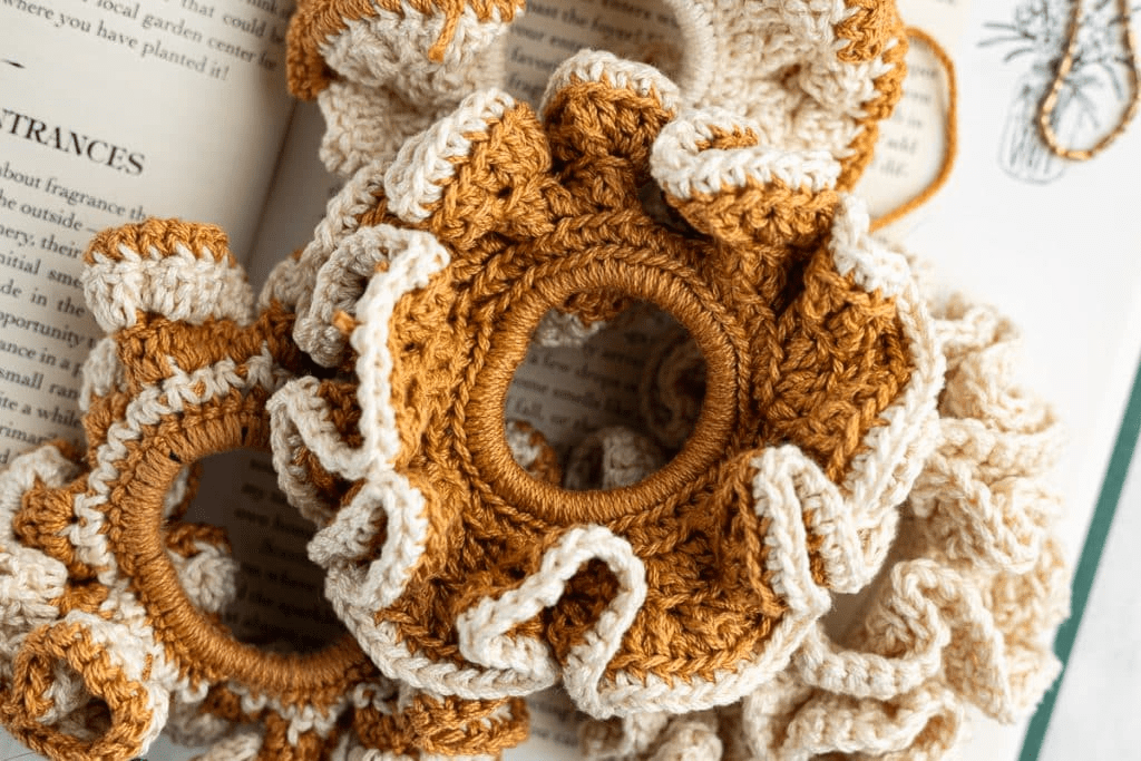 free crochet scrunchie pattern