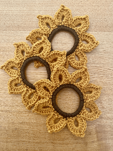 free crochet scrunchie pattern